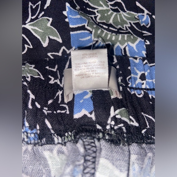 NWT Loft Outlet skirt - Picture 2 of 3